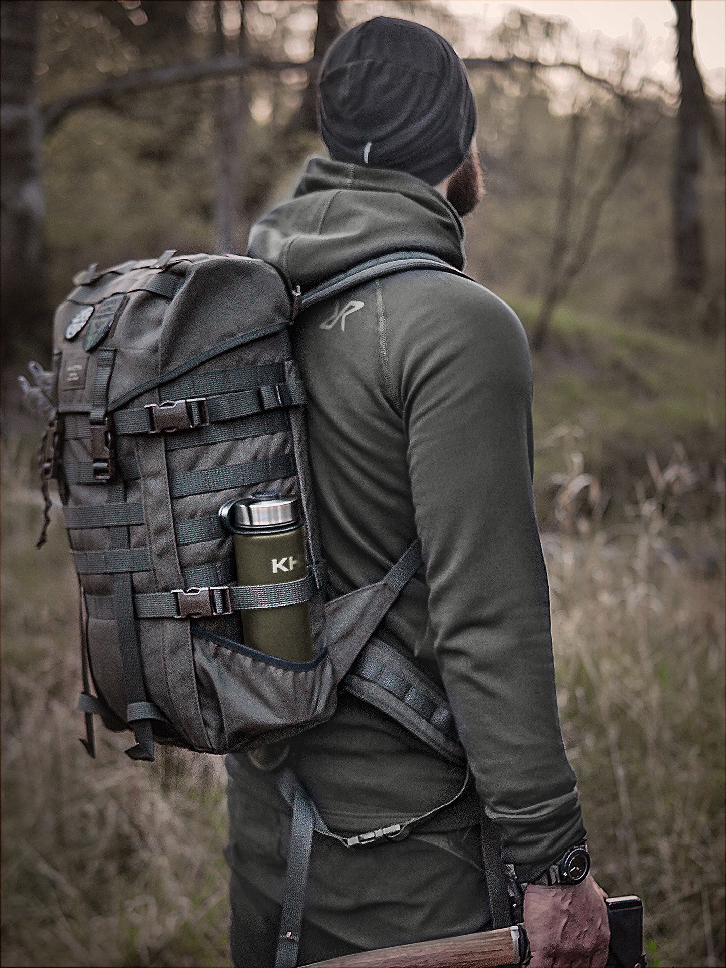 Drinking bottle without lid